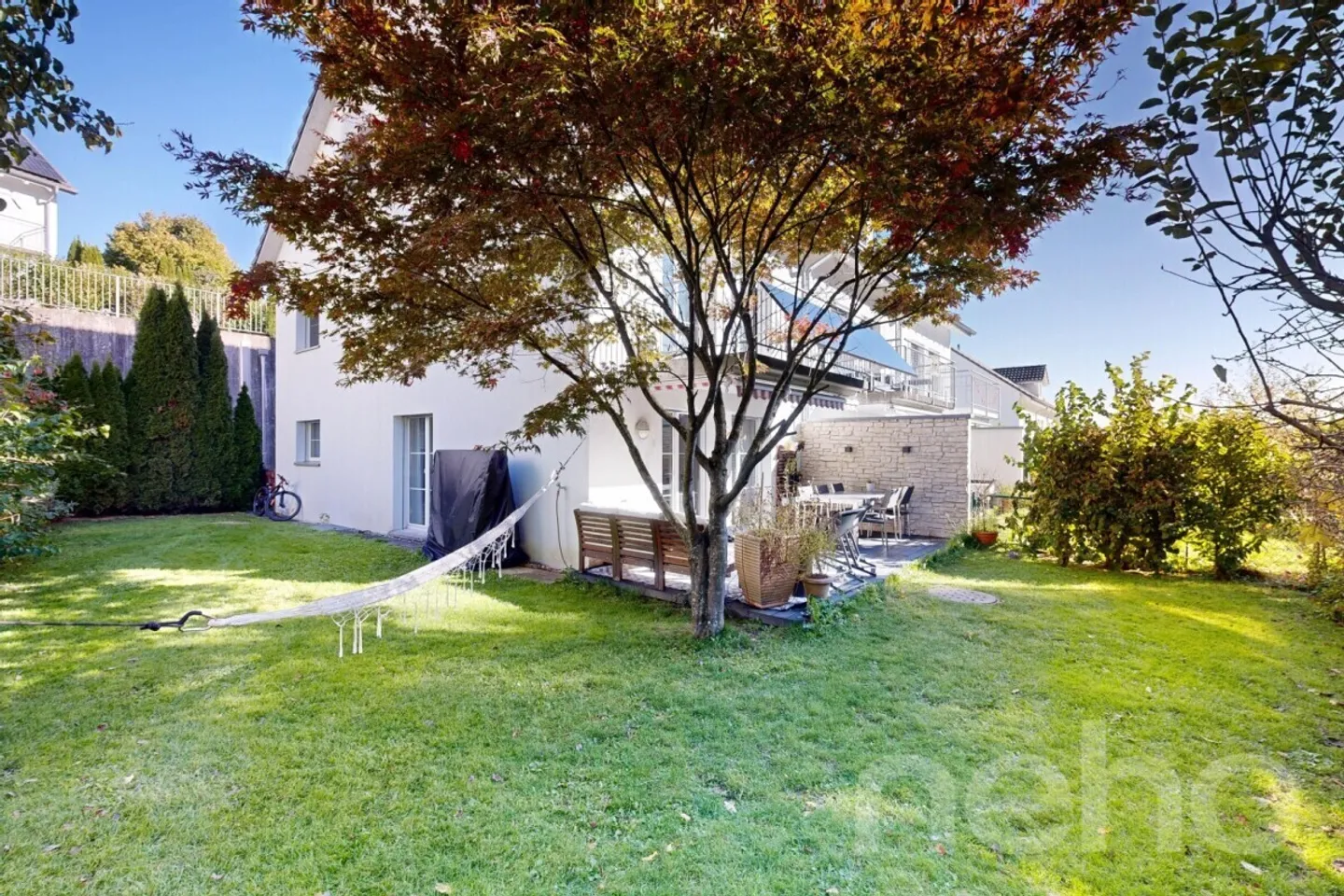 Maison de ville d'angle de 5,5 pièces bien entretenue à Lufingen - Photo 11 sur 12