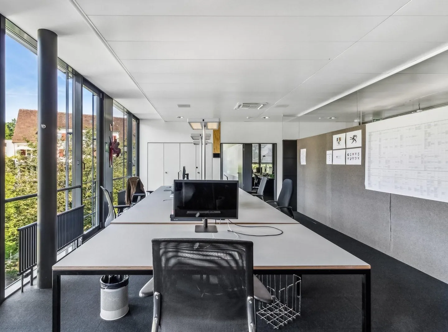 Ready-to-move-in office space, flexible conditions, 2 months rent-free - Photo 6 of 11