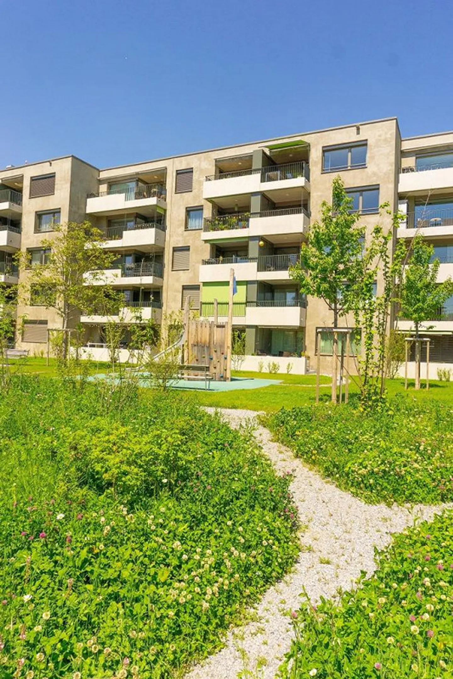 appartamento moderno di 3,5 stanze con area giardino nel complesso residenziale al parco - Foto 1 di 8
