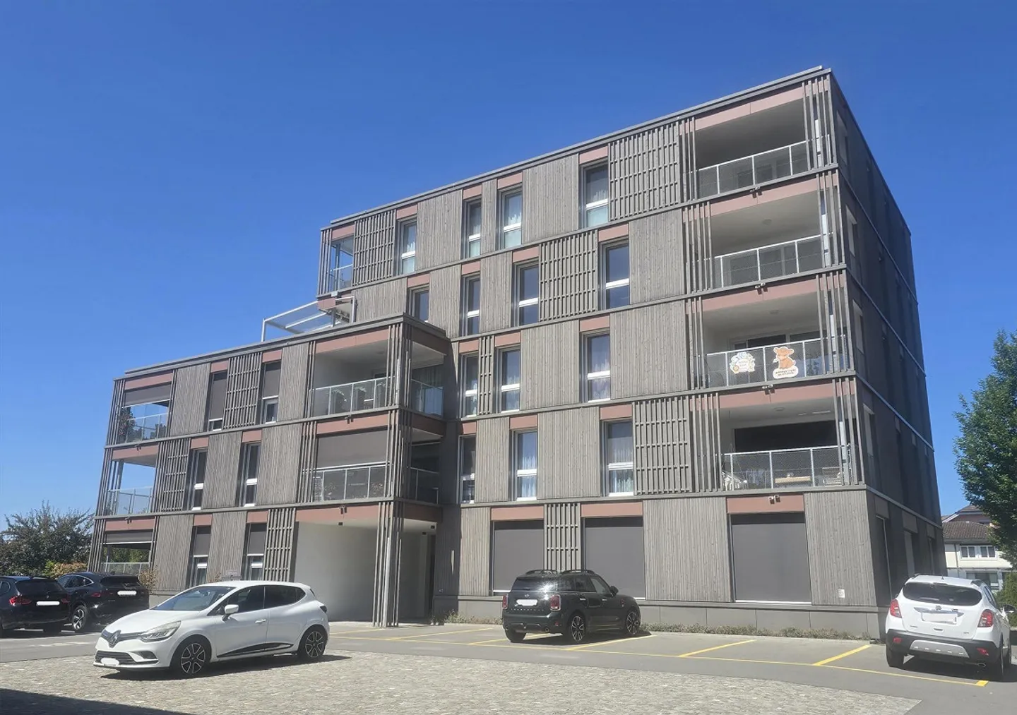 Appartement moderne de 2,5 pièces avec loggia et espace de jardin - Photo 15 sur 15