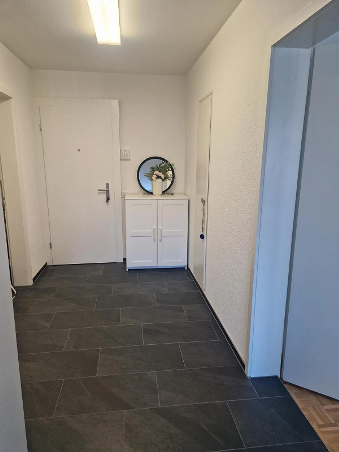 Very nice, modern and bright 2-room apartment in a central location - available from January 1, 2026 - Photo 4 of 8