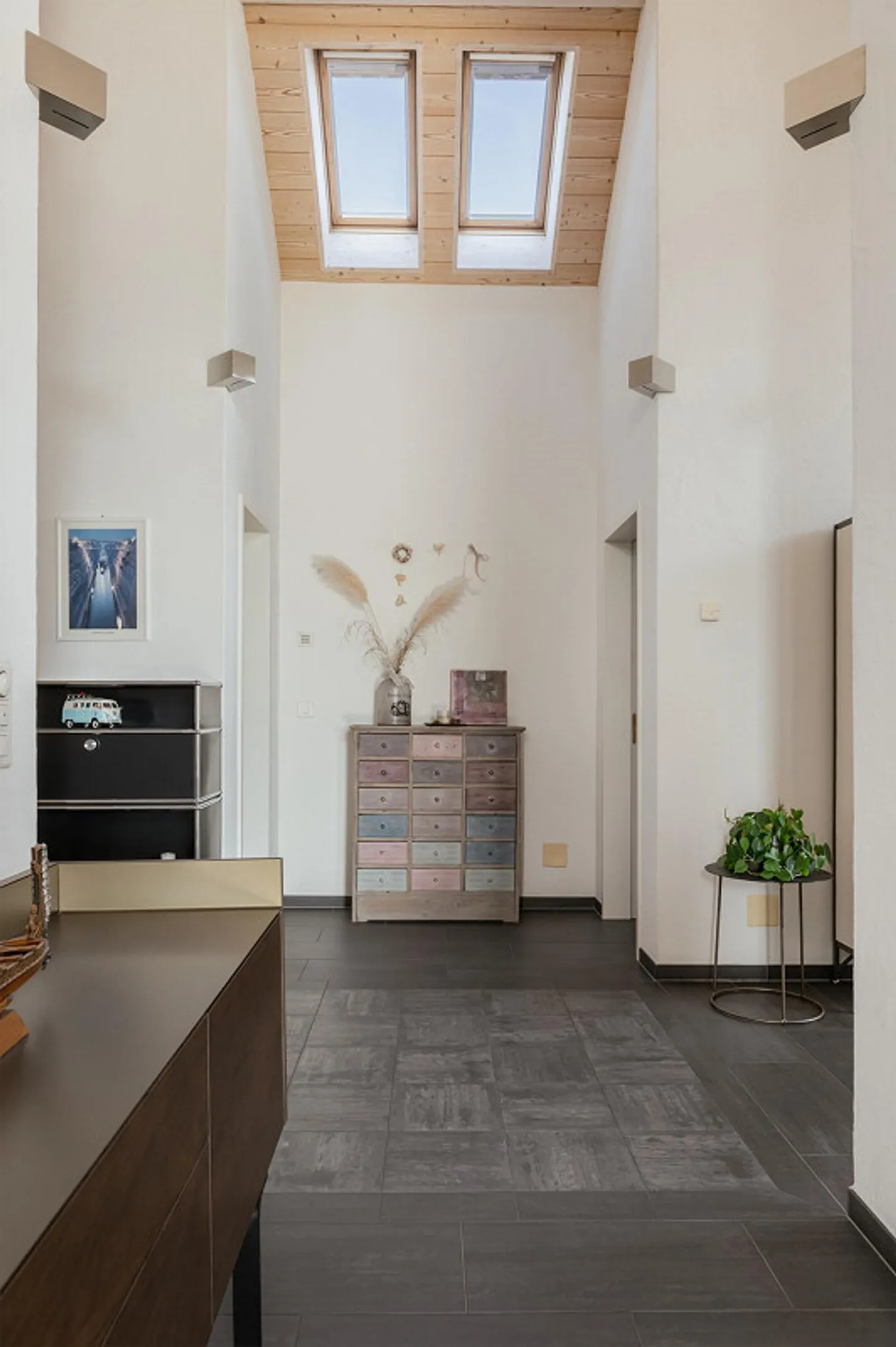 Unique Penthouse Apartment in the Heart of Steffisburg - Photo 8 of 13