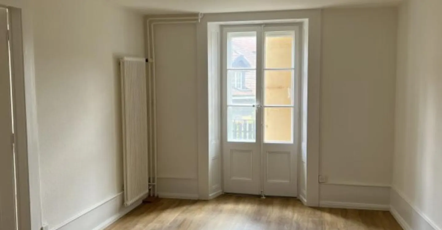 02392 - 2-Zimmer-Wohnung - Grand-Rue 13 - AUVERNIER - Foto 1 von 4