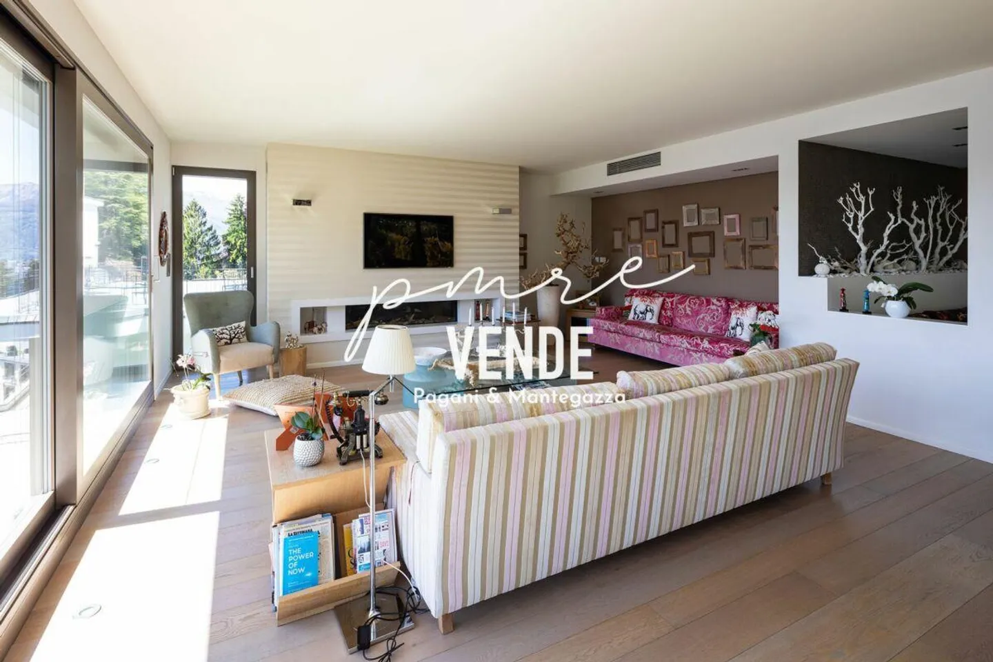 LUGANO RUVIGLIANA | MODERNA VILLA DI PREGIO CON EMOZIONANTE VISTA LAGO - Foto 5 di 27