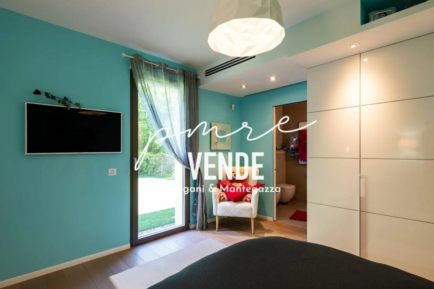 LUGANO RUVIGLIANA | MODERNA VILLA DI PREGIO CON EMOZIONANTE VISTA LAGO - Foto 14 di 27