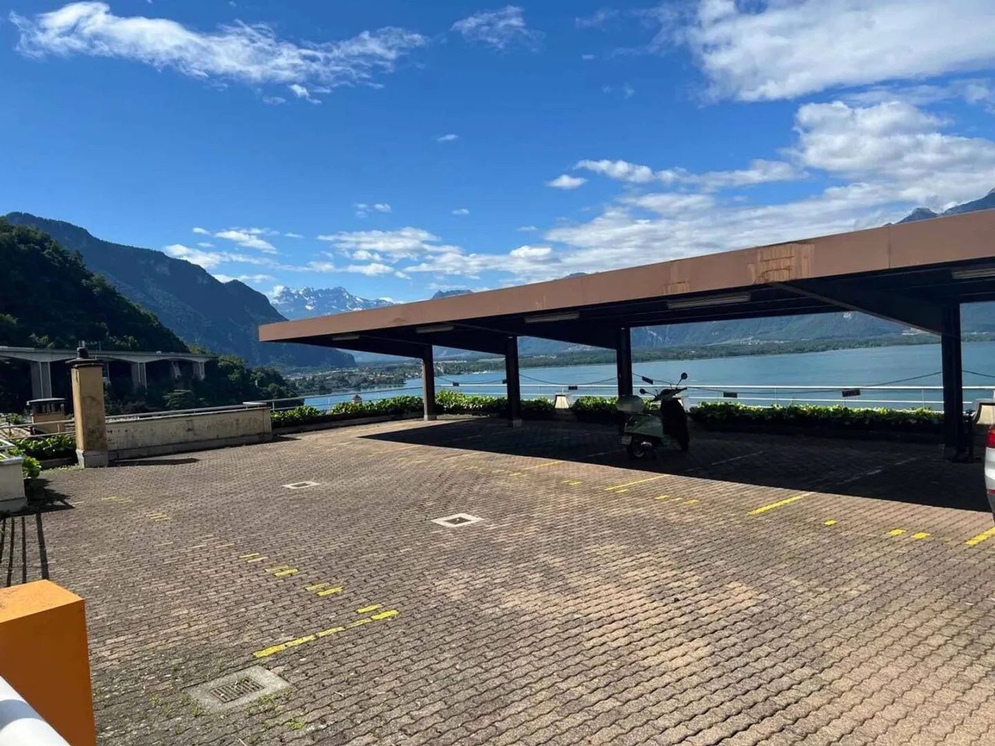 Grand appartement de 4,5 pièces avec vue panoramique - Photo 7 sur 7