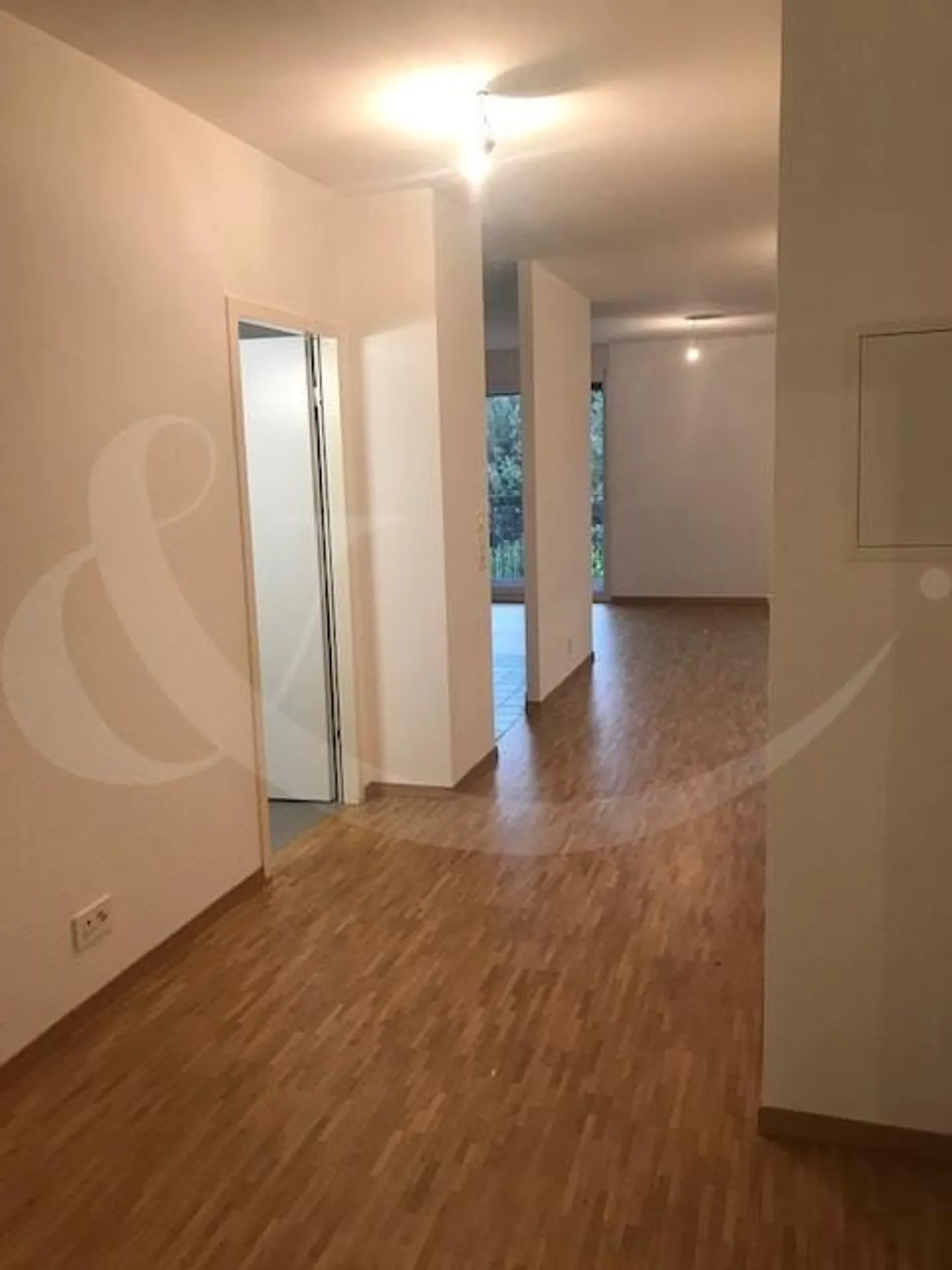 Appartement 5 pièces - Photo 4 sur 12