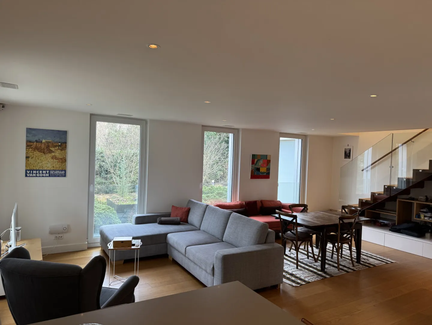 Wunderschönes 4-Zimmer-Duplex in einer privaten Residenz in Grand-Saconnex (GE) - Foto 1 von 18