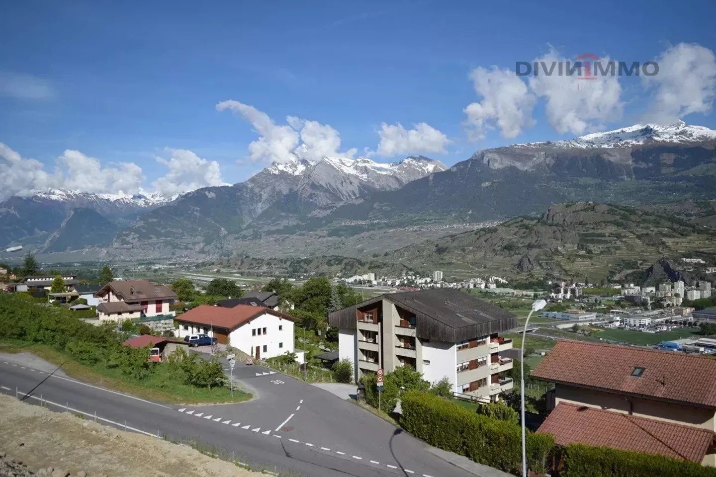 Schönes Grundstück mit Panoramablick auf Sion einschließlich Projekt - Foto 2 von 3