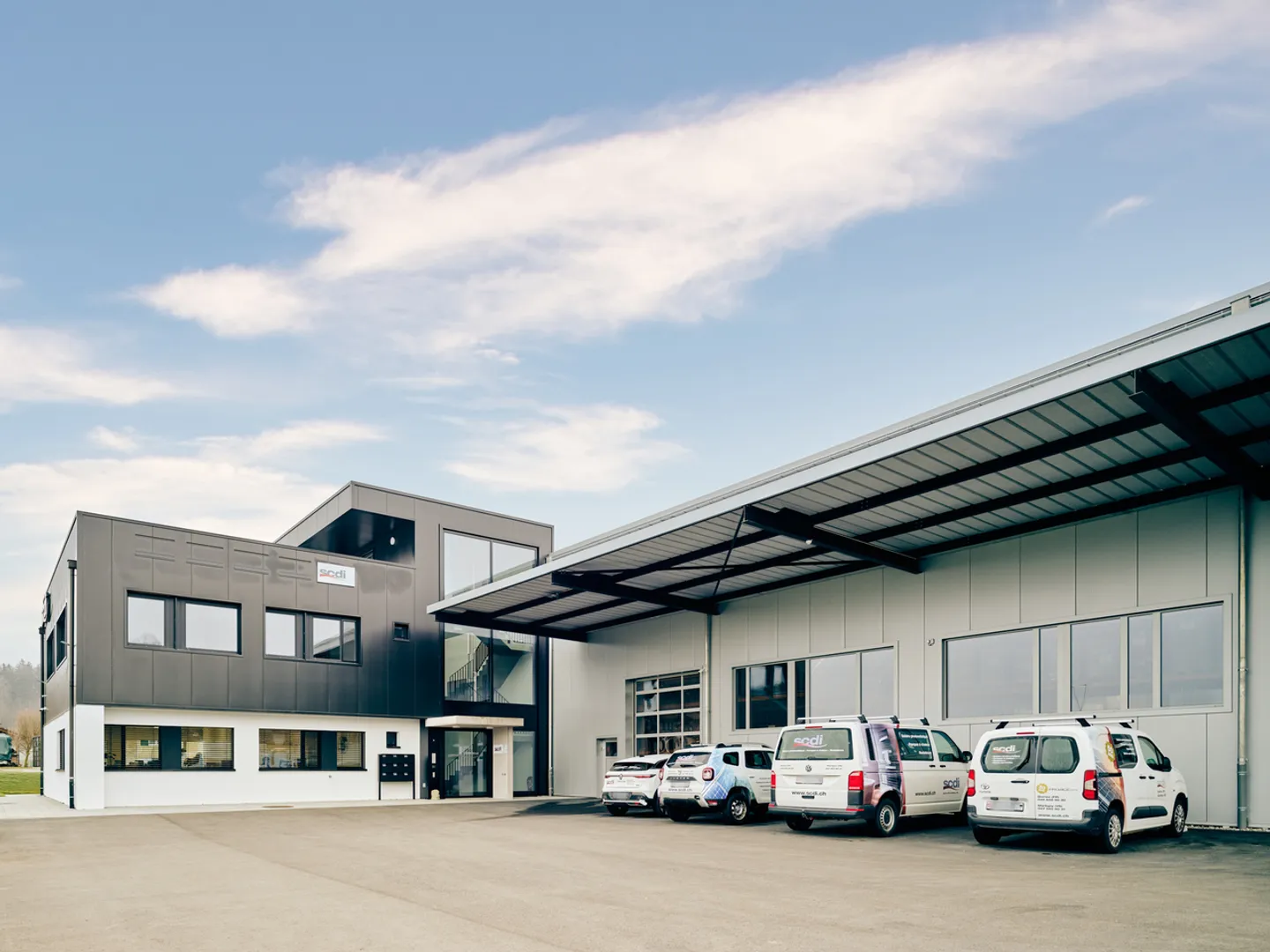 New offices of 130 m2 in the center of Romandy, Siviriez - Photo 1 of 11