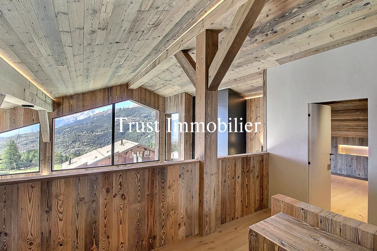 6041. Chalet raro, a 15 minuti a piedi dal Regent - Foto 19 di 30