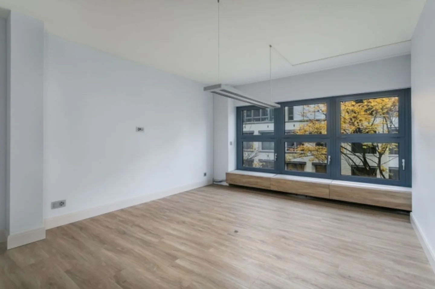 Espace de bureau exclusif - Prêt à emménager ! - Photo 7 sur 8