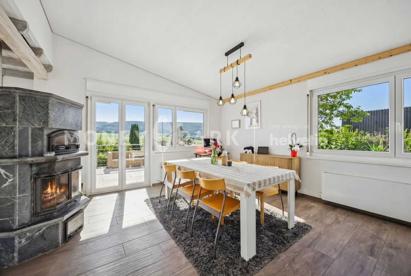 Maison individuelle de 5.5 pièces offrant une magnifique vue à Fontenais - Photo 3 sur 12