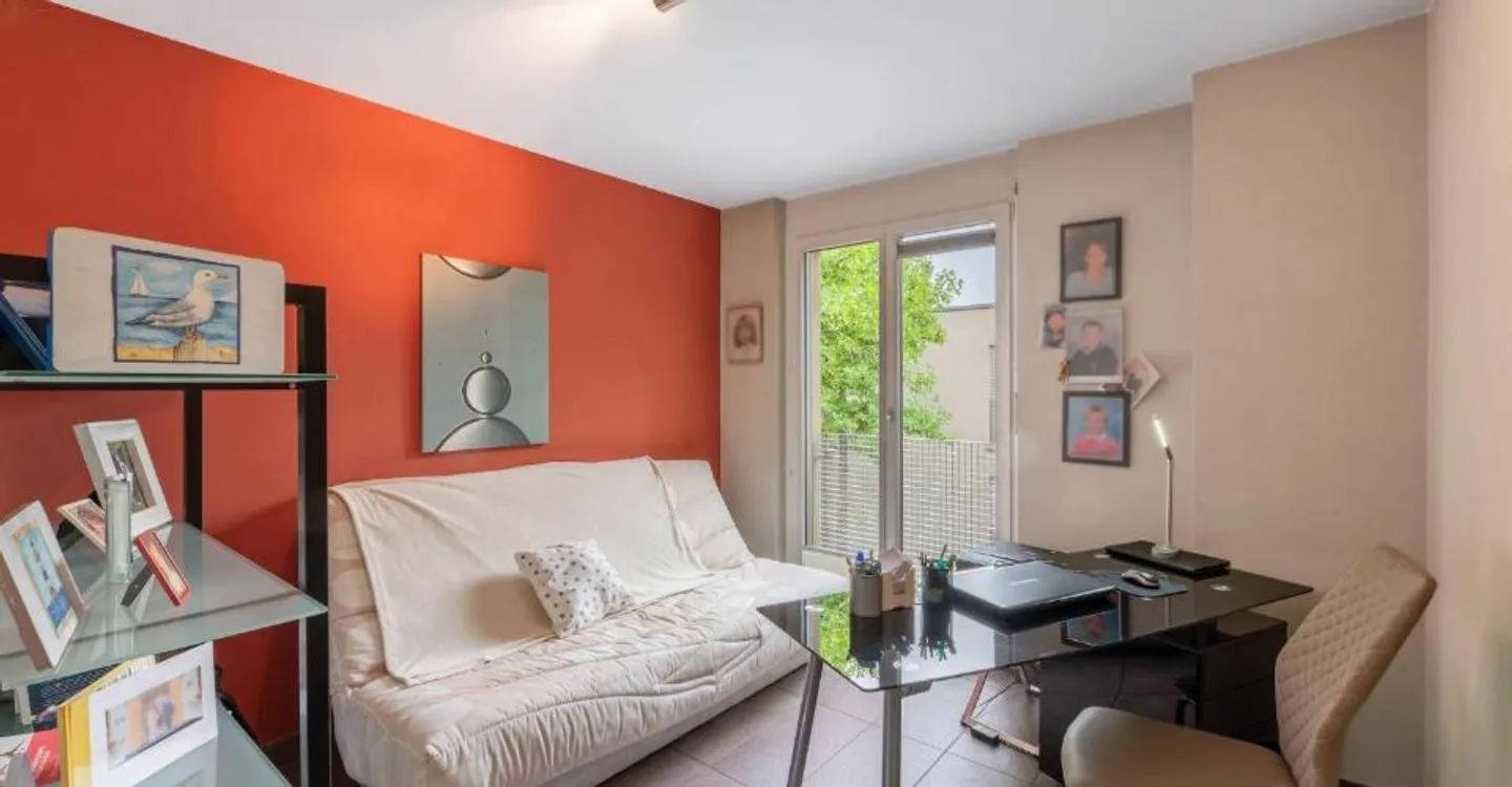 Beautiful 4.5-room apartment with large balcony just steps from the city center, Rue Saint-Georges - Photo 7 of 12