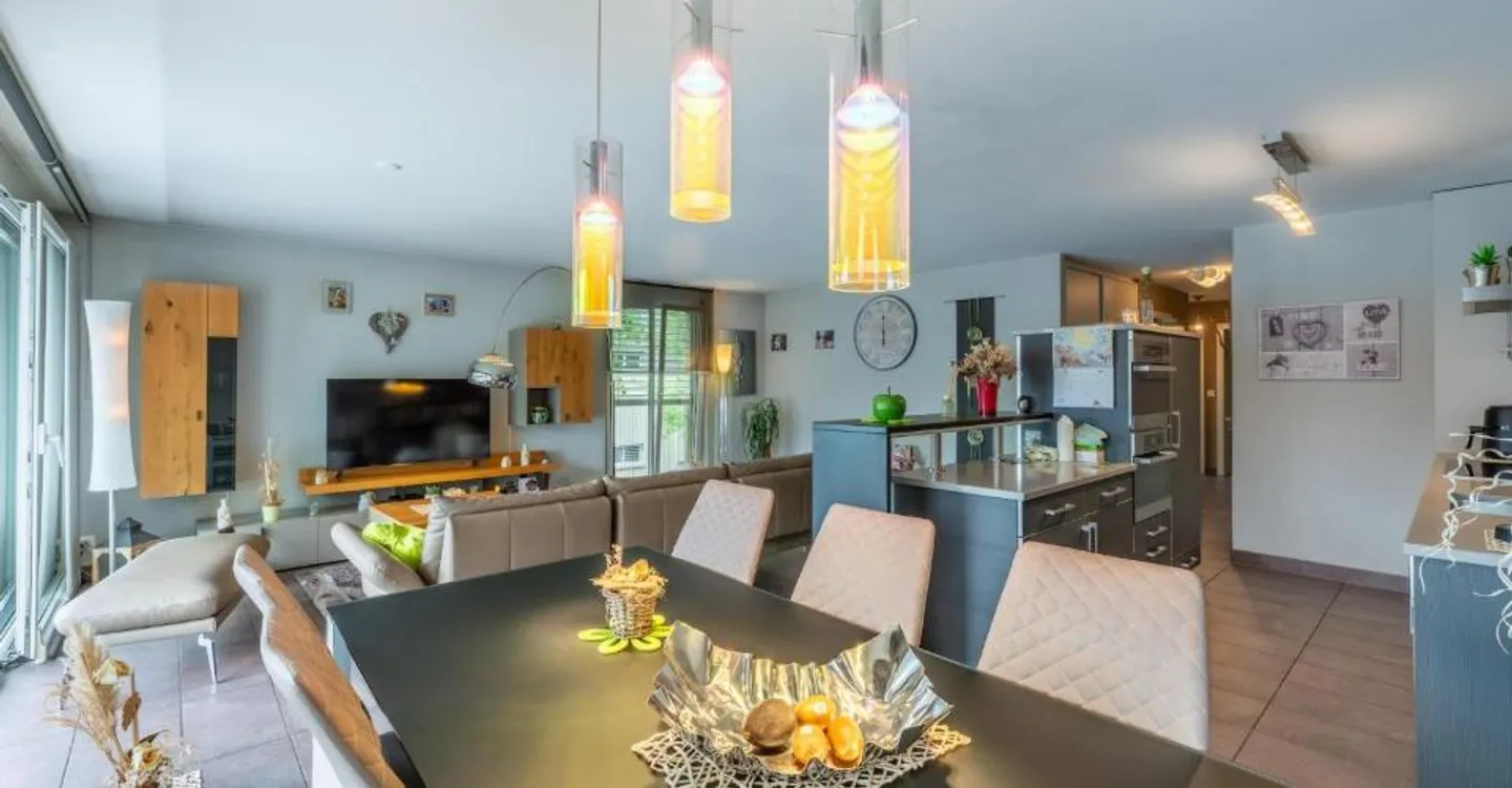 Beautiful 4.5-room apartment with large balcony just steps from the city center, Rue Saint-Georges - Photo 4 of 12