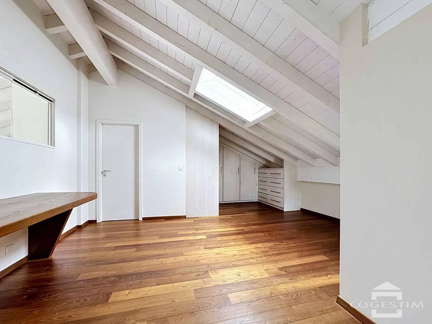 Attic 4.5 rooms - Photo 9 of 13