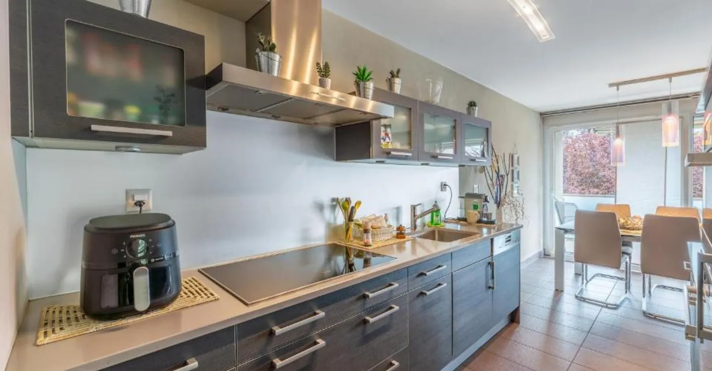Beautiful 4.5-room apartment with large balcony just steps from the city center, Rue Saint-Georges - Photo 5 of 12