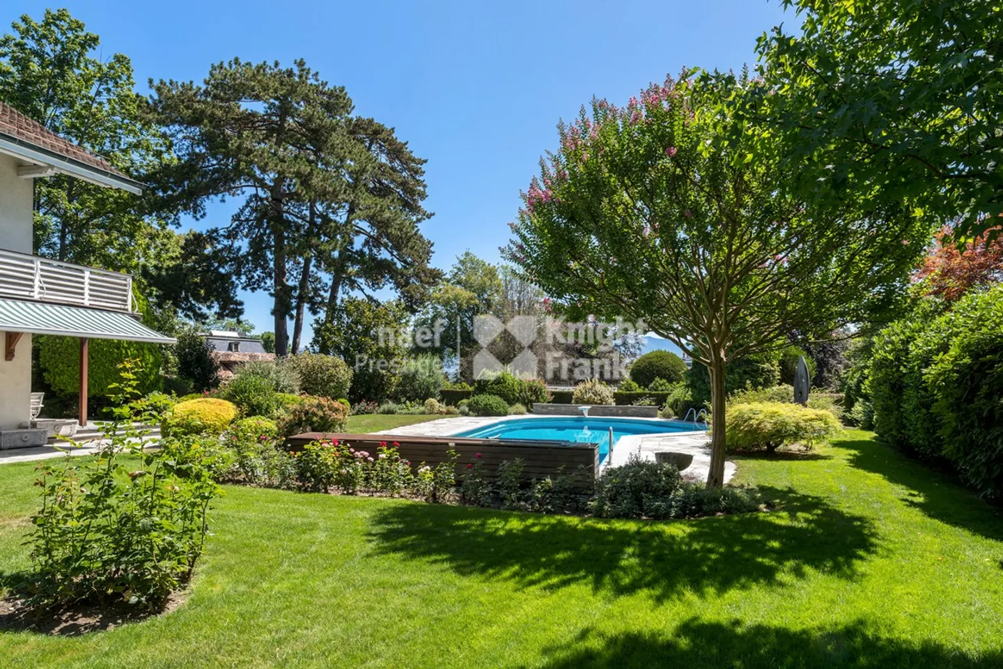 House with 17 rooms - Photo 1 of 12