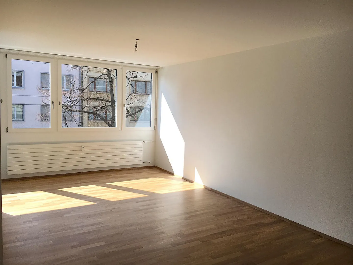 Bright 2.5 Room Apartment Directly at Spalentor - Photo 7 of 9
