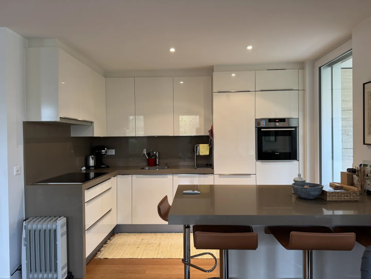 Wunderschönes 4-Zimmer-Duplex in einer privaten Residenz in Grand-Saconnex (GE) - Foto 4 von 18