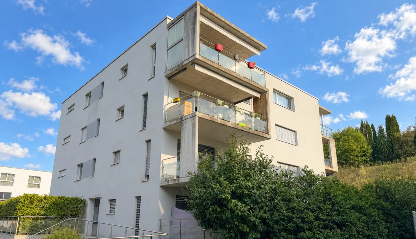 Appartamento in vendita - Foto 2 di 16