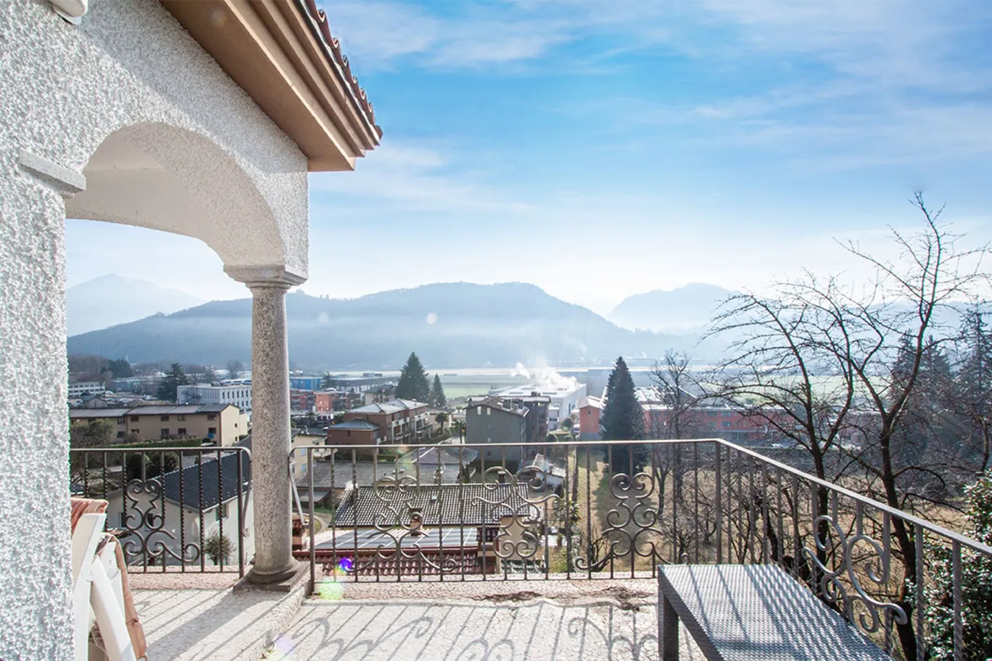 Splendide villa divisée en trois appartements indépendants - Photo 10 sur 17