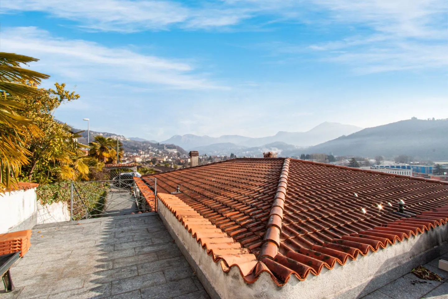 Splendide villa divisée en trois appartements indépendants - Photo 12 sur 17