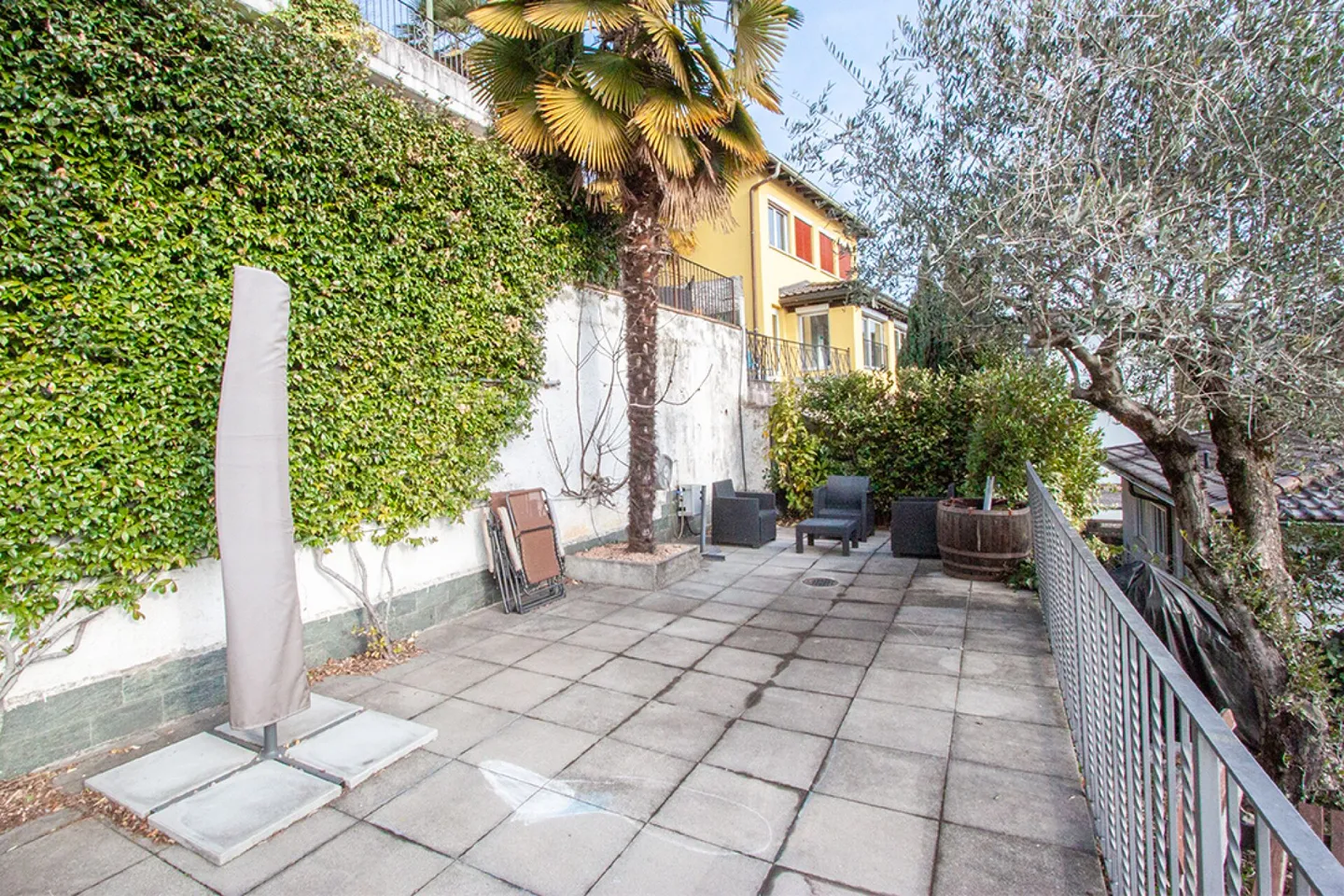 Splendide villa divisée en trois appartements indépendants - Photo 14 sur 17