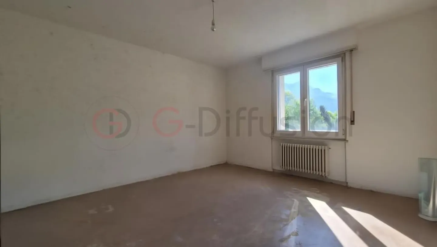 Appartamento 2,5 locali da ristrutturare? Monthey - Foto 3 di 7