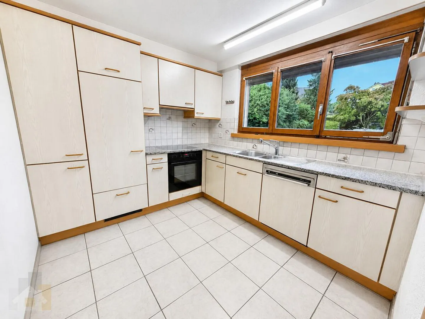 Casa unifamiliare indipendente vicino al lago con un grande giardino - Foto 11 di 16