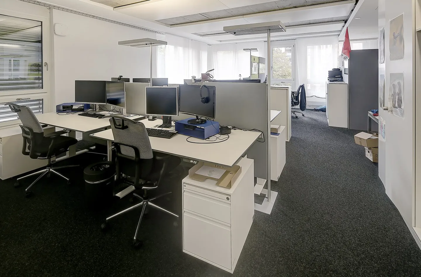 Espace de bureau agrandi dans un emplacement central - Photo 1 sur 4