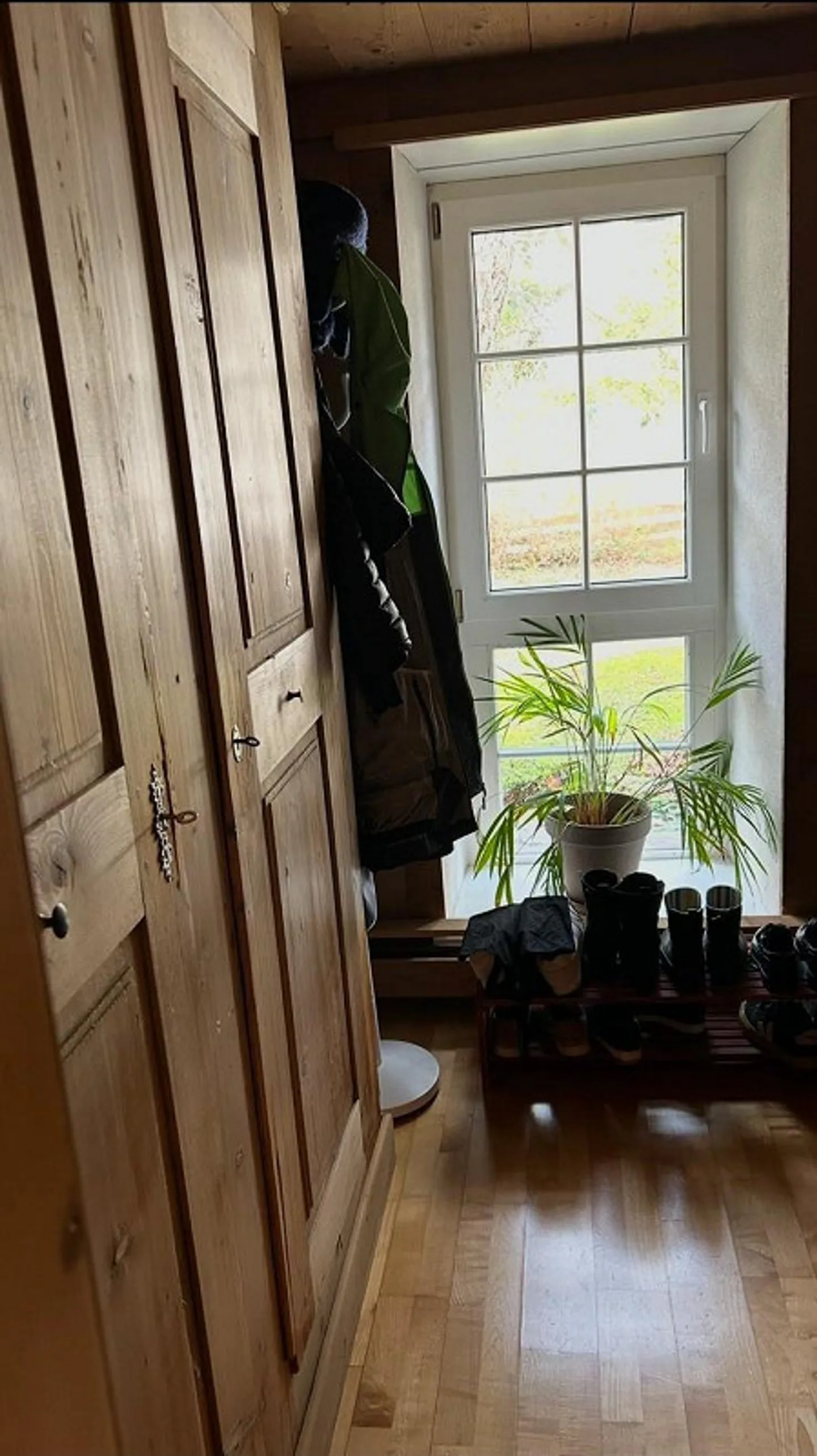 Cozy 3.5 Room Apartment with Lots of Wood - Photo 12 of 14