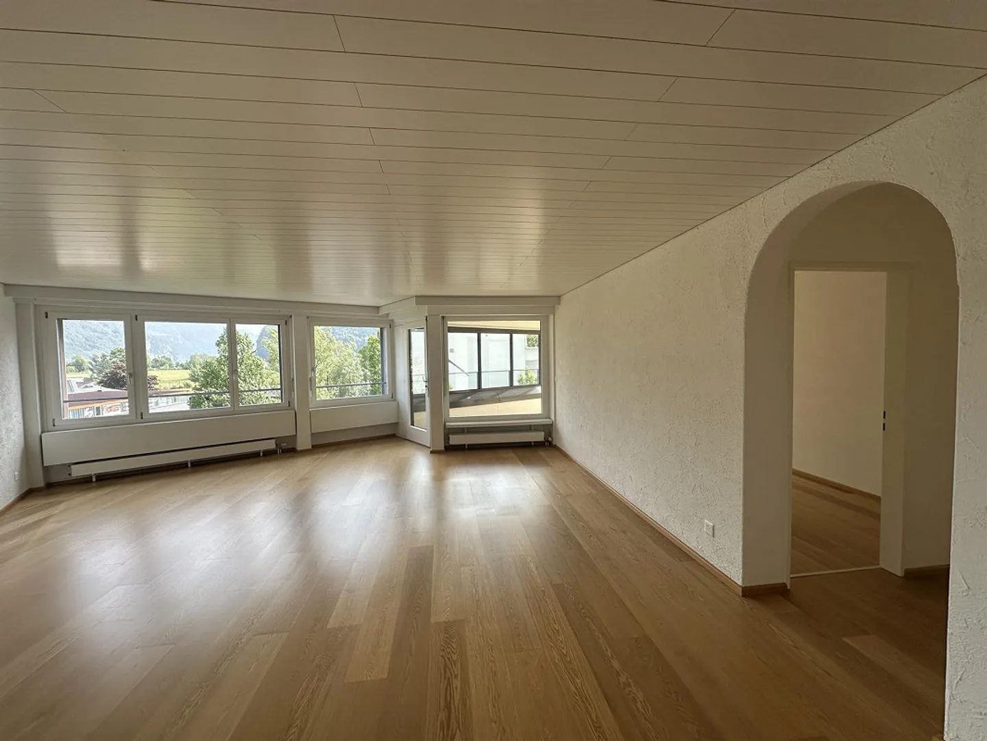 Appartement de 4.5 pièces au bord du lac - Photo 5 sur 8