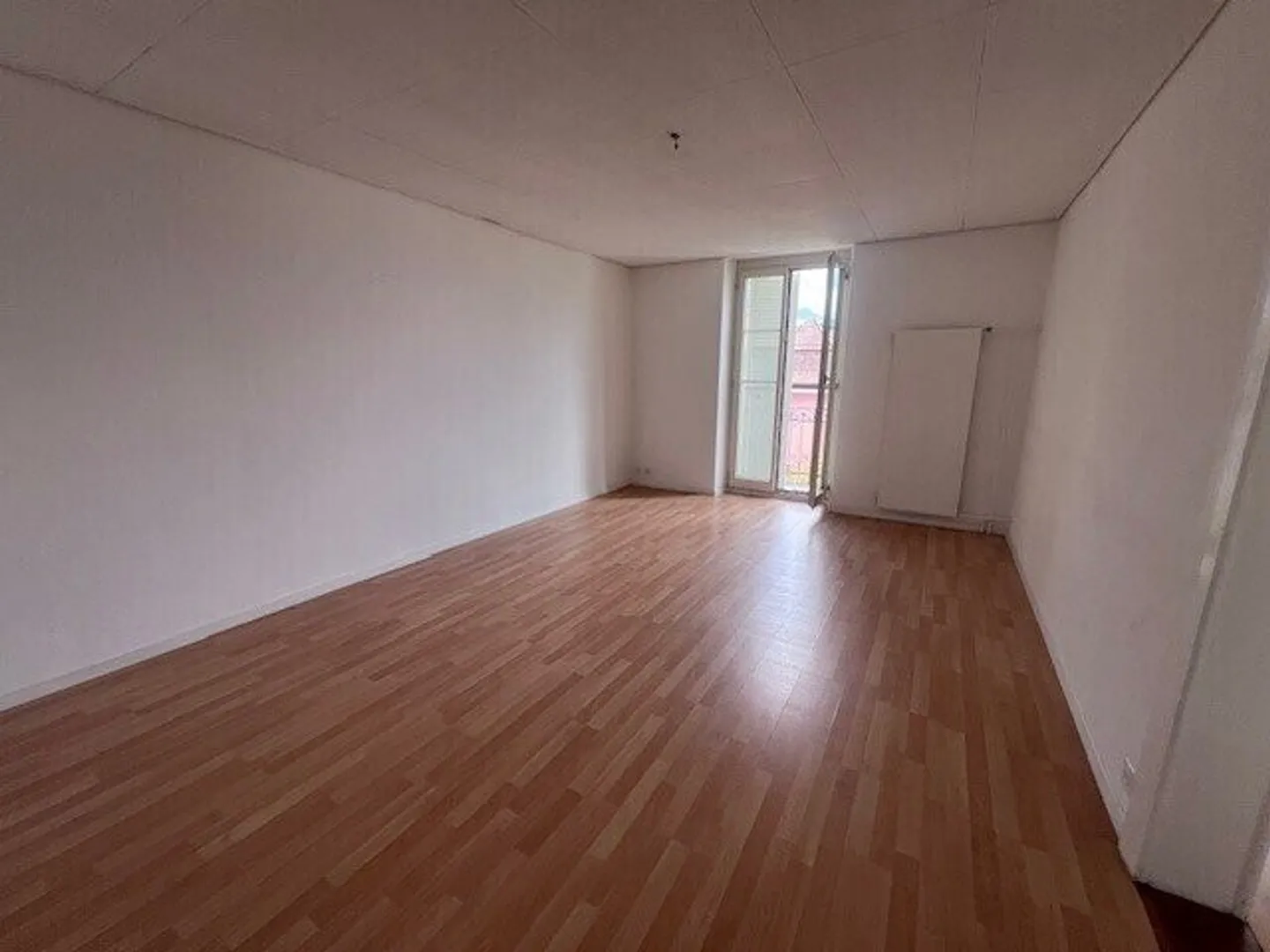 Bel appartamento di 3 stanze disponibile subito - Foto 1 di 6