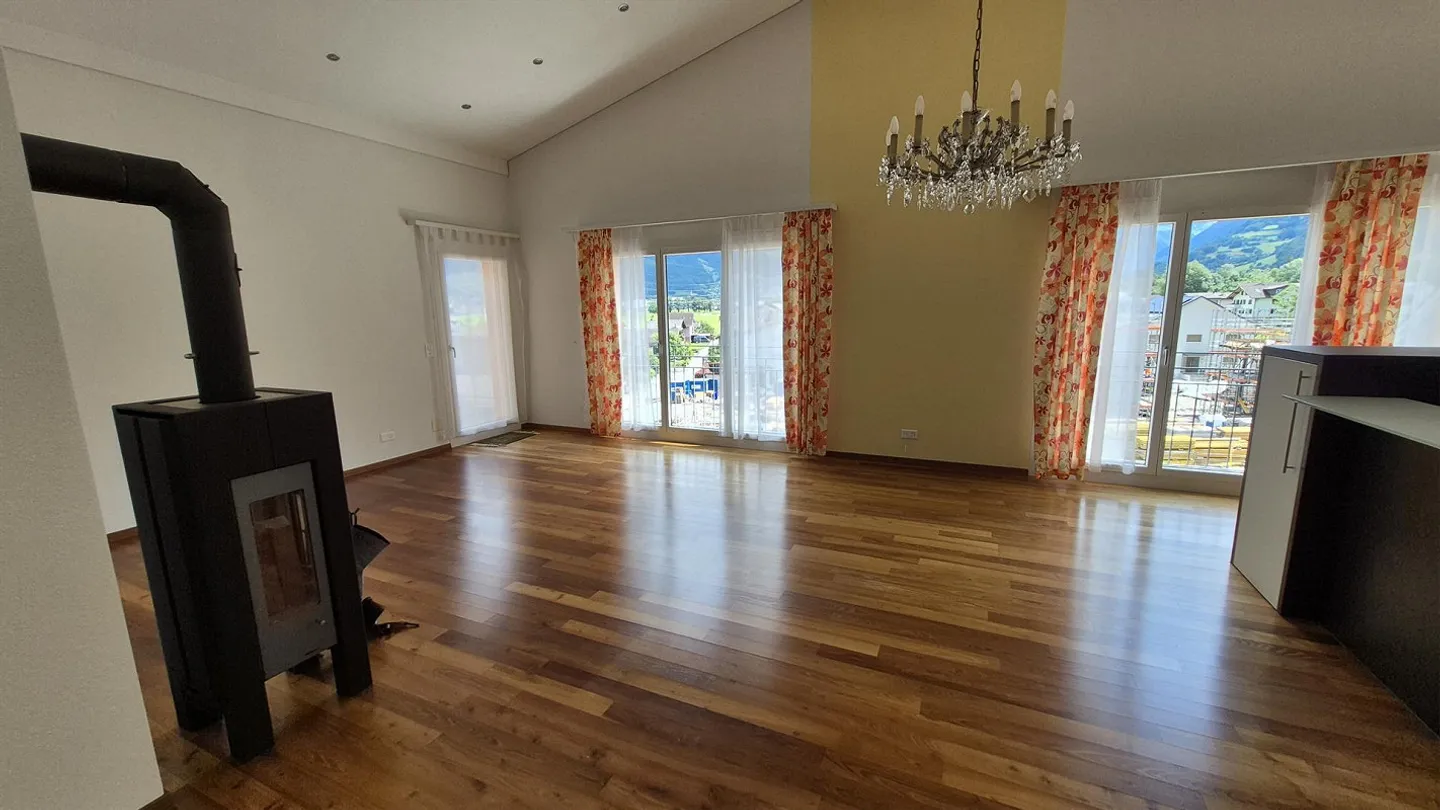 Appartamento attico attraente di 5,5 stanze - Foto 6 di 17