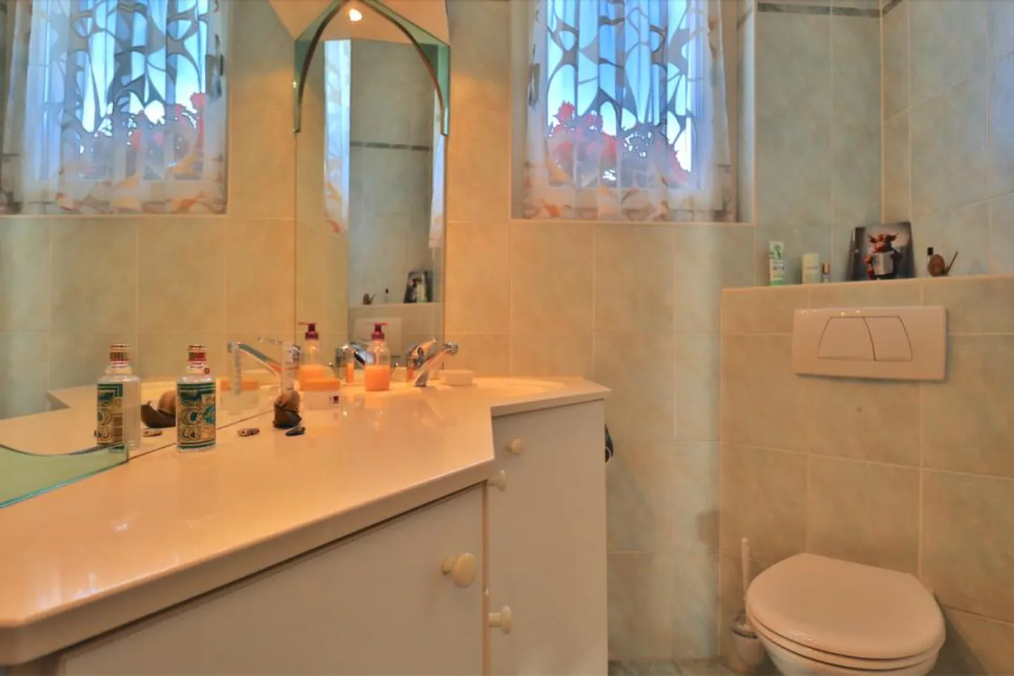 Casa affascinante in un quartiere tranquillo e vicino al centro - Foto 5 di 13