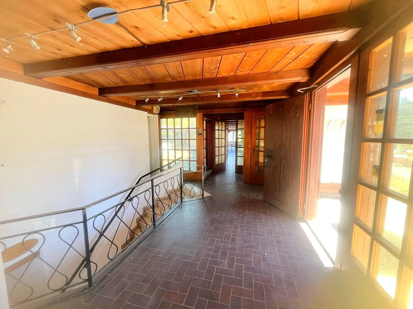 10,200m² Large Investment with Vision - Property with Preliminary Project! - Photo 18 of 24