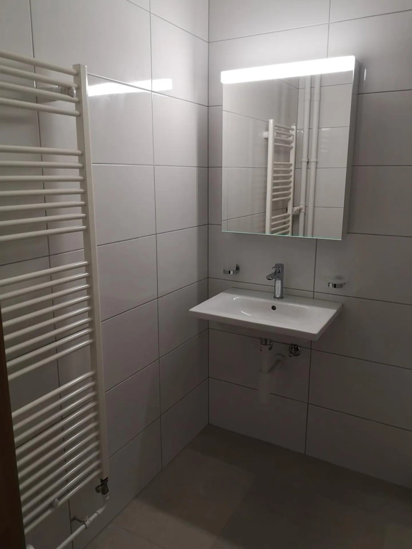 Charming 3-Room Apartment - Photo 3 of 9