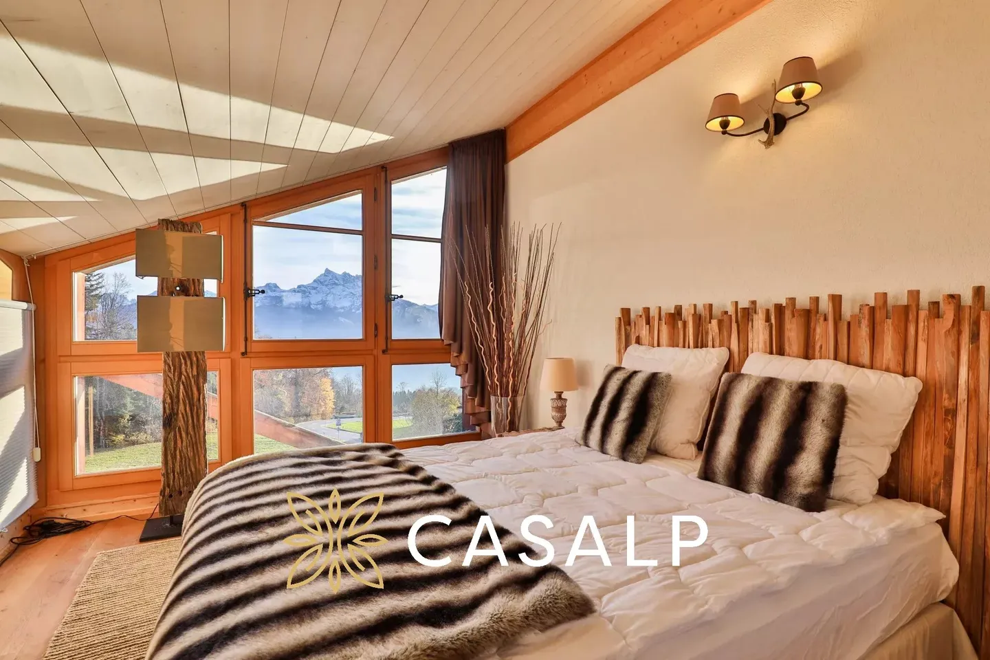 Elegant 6 Room Duplex in a High-End Residence - Photo 15 of 27