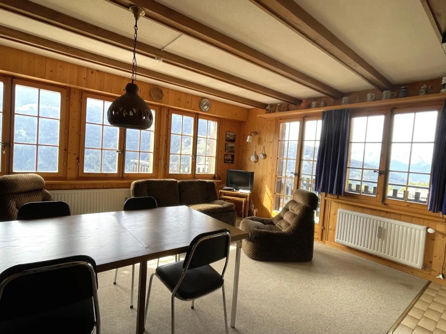 Luminoso e molto spazioso 2.5 locali, vista molto bella - Foto 2 di 9