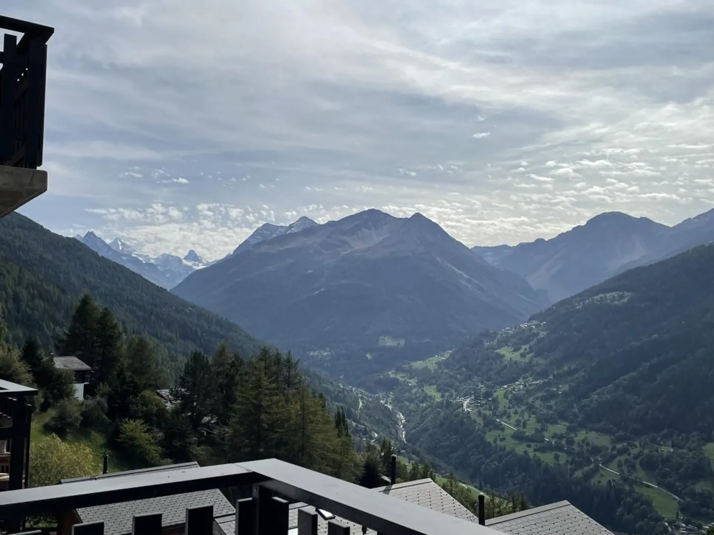 Luminoso e molto spazioso 2.5 locali, vista molto bella - Foto 6 di 9