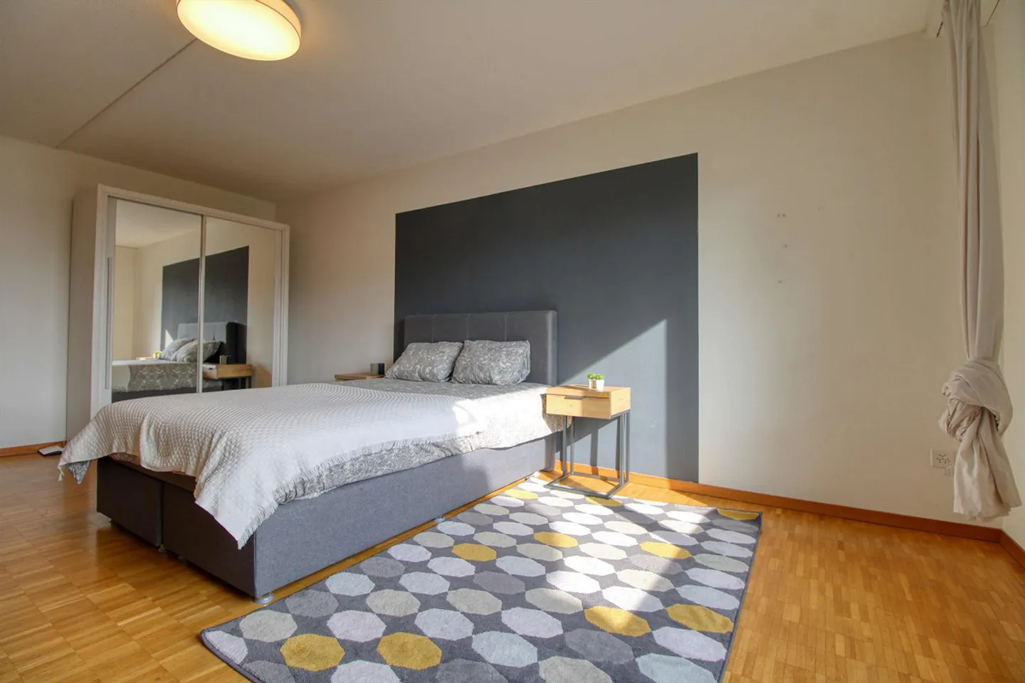 Stanza di coliving elegante a Zurigo - Foto 4 di 17