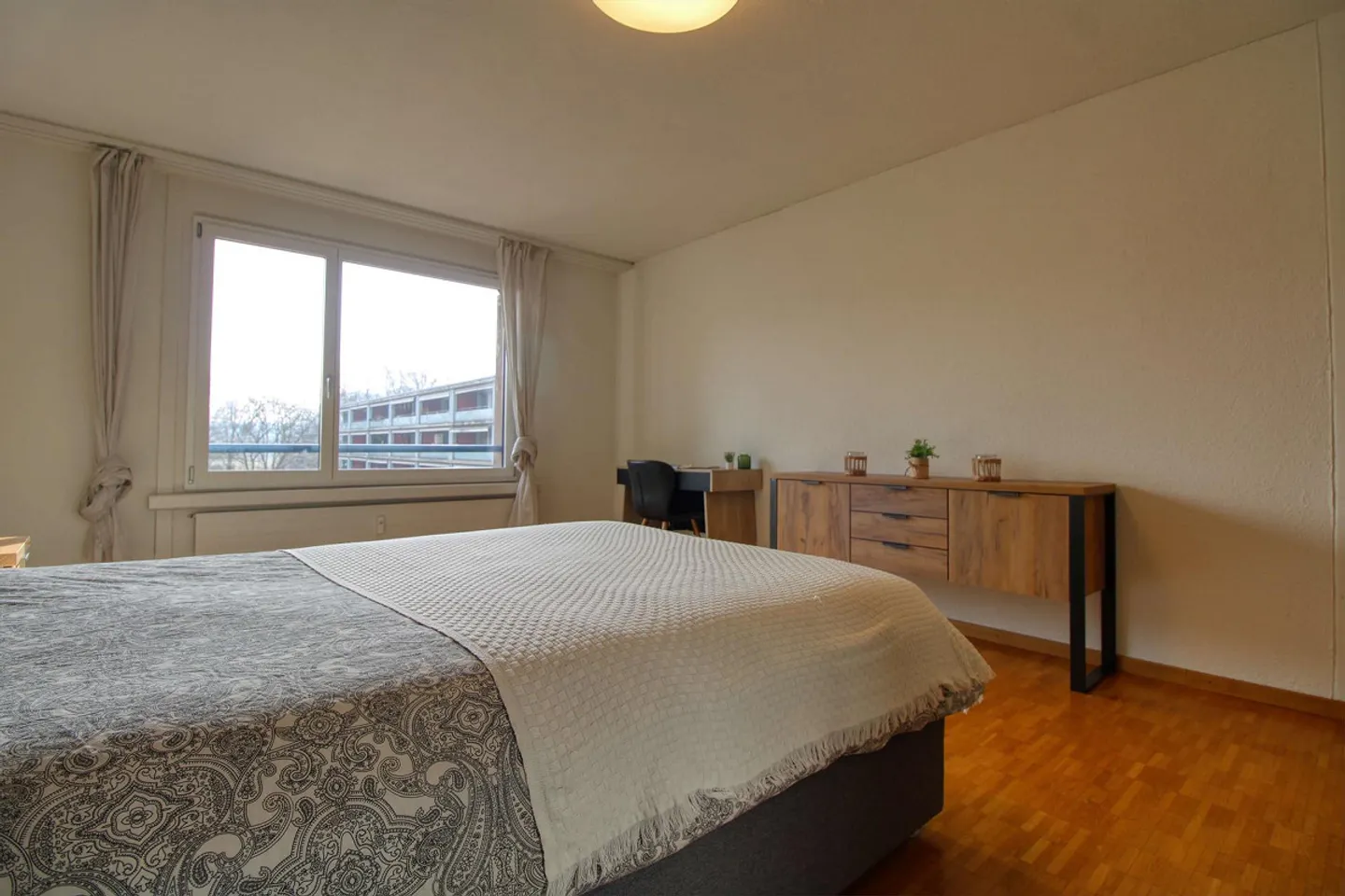 Stanza di coliving elegante a Zurigo - Foto 5 di 17