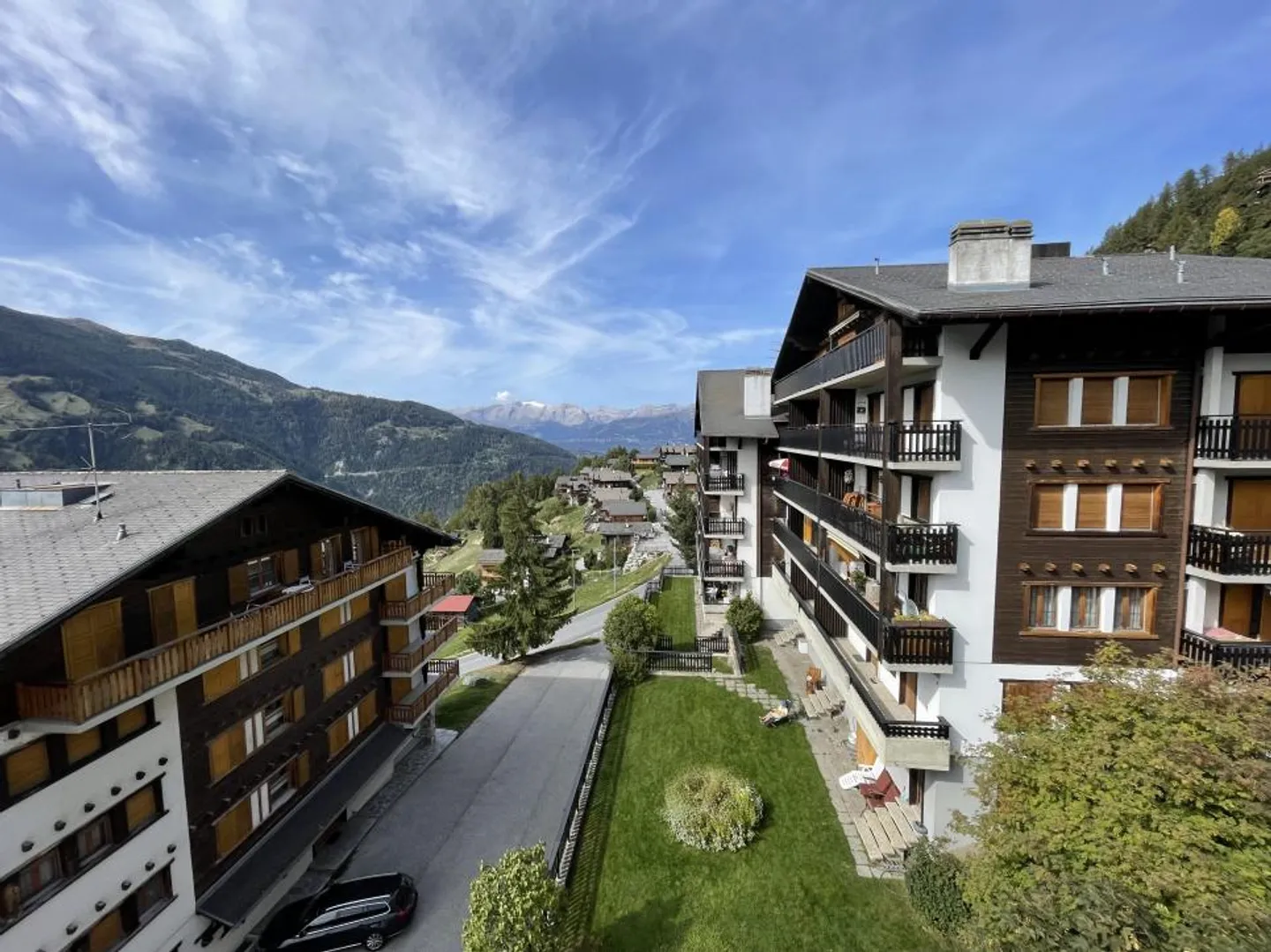 Luminoso e molto spazioso 2.5 locali, vista molto bella - Foto 7 di 9