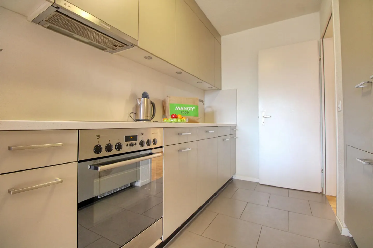 Stanza di coliving elegante a Zurigo - Foto 10 di 17