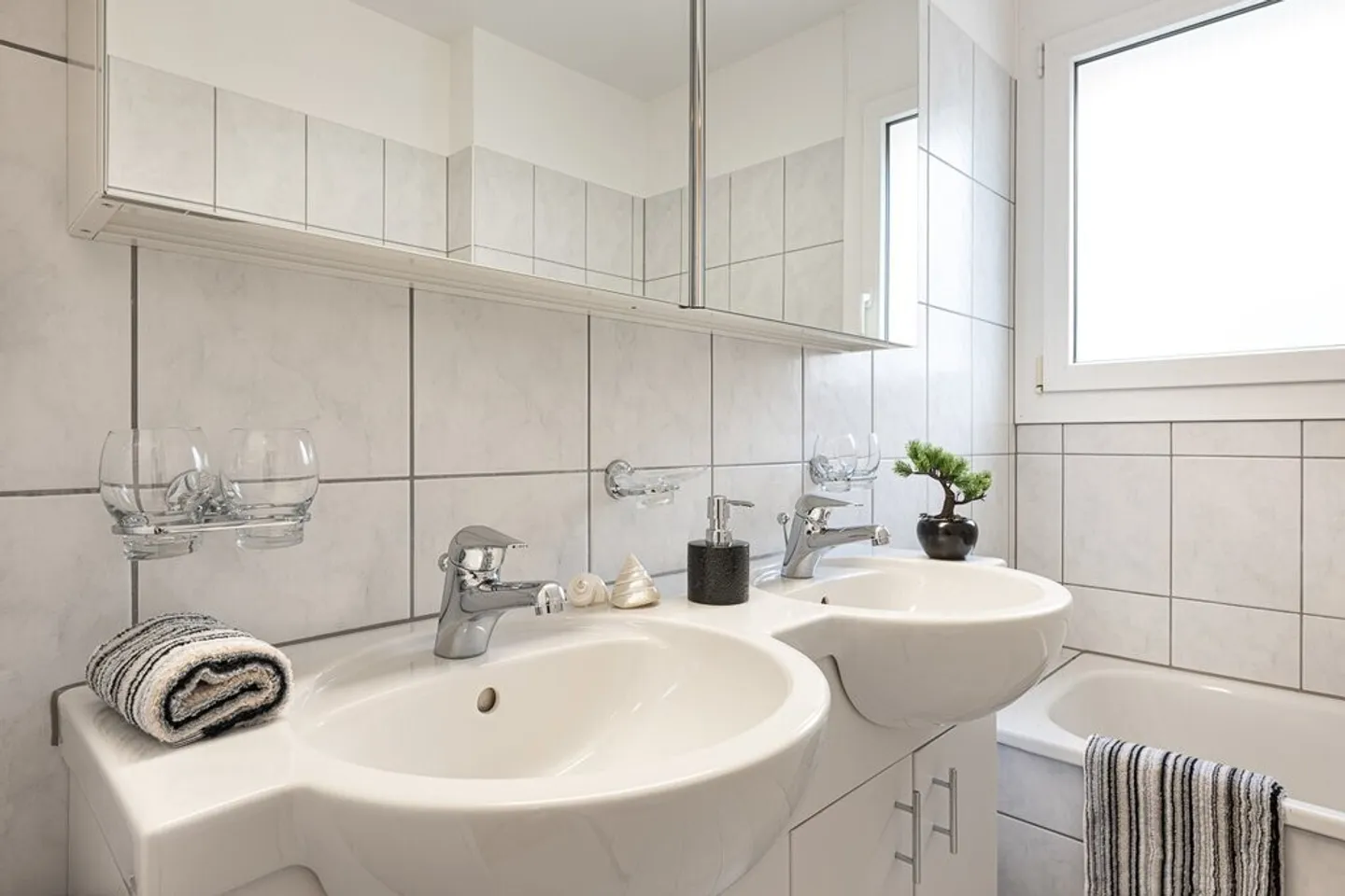 Appartamento in affitto - Foto 9 di 12