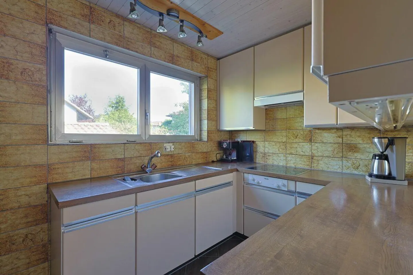 4-room single-family house with development potential - Photo 4 of 12