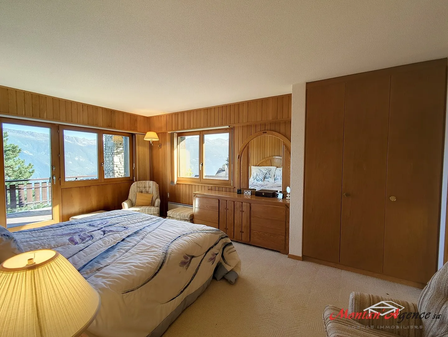 Beautiful and spacious 9 1/2 room chalet - Photo 7 of 11