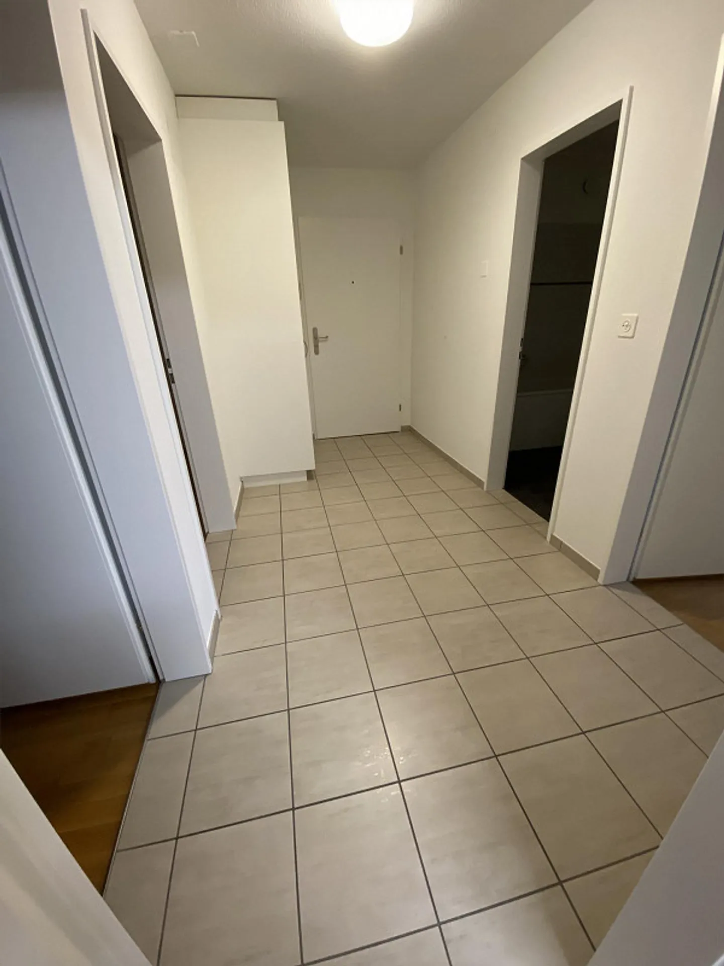 3.5 Room Apartment near NTB and BZB - Photo 2 of 17