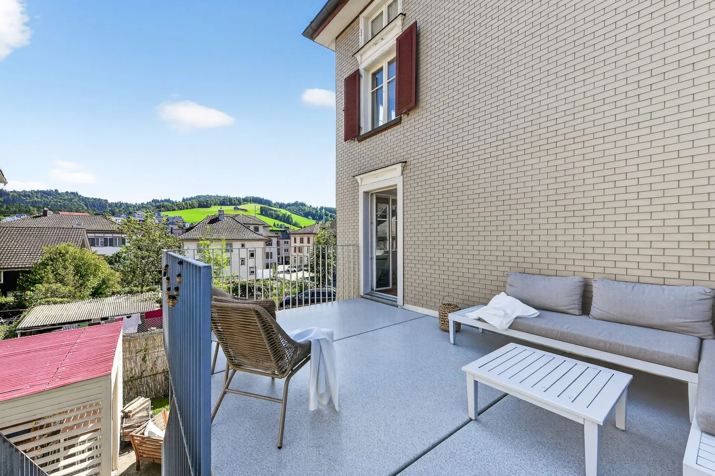 Charming Family Home with Studio - Photo 15 of 31
